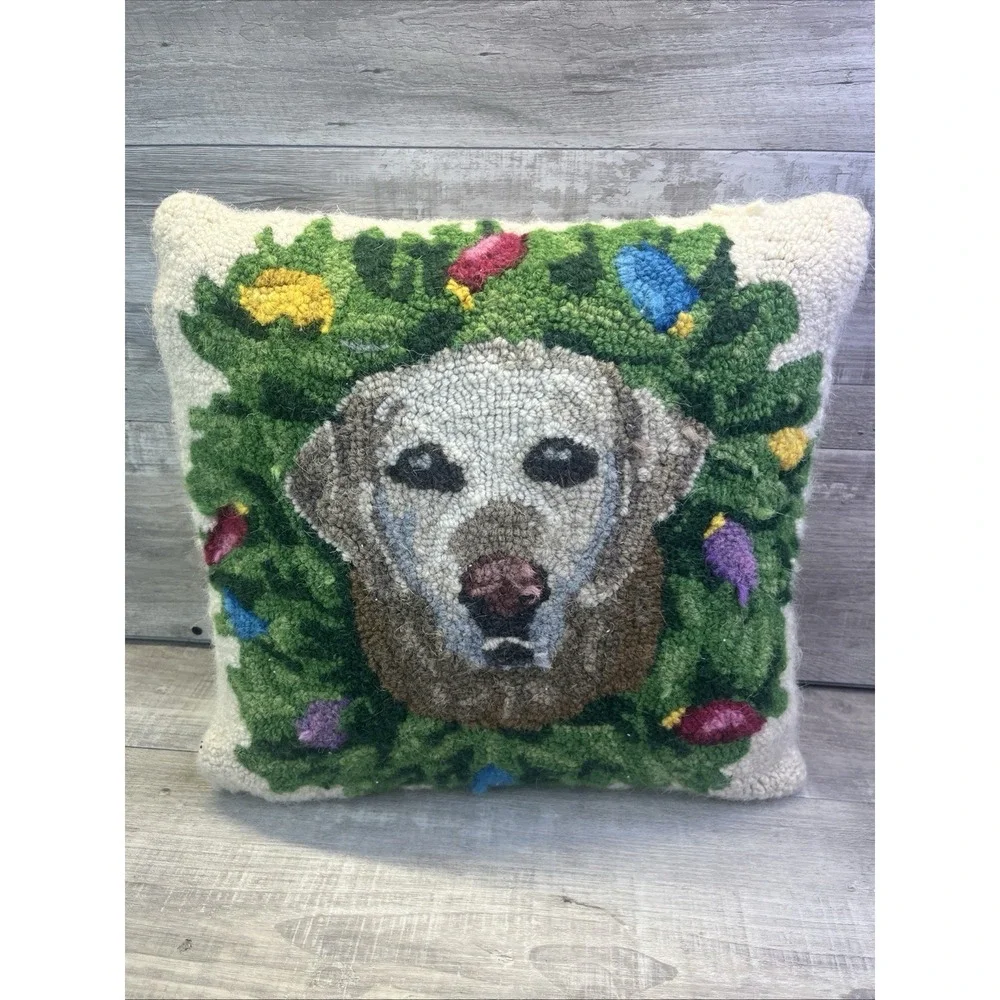 The Unbranded Brand golden retriever